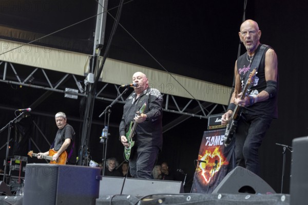 Jake Burns, singer, guitarist, Stiff Little Fingers, punk rock band, Northern Ireland, open air at