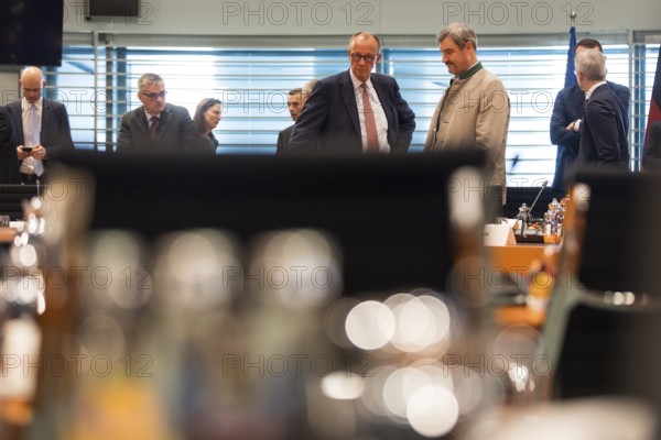 Federal Chancellor Friedrich Merz (l, CDU) and Markus Söder (CSU Chairman and Minister President of