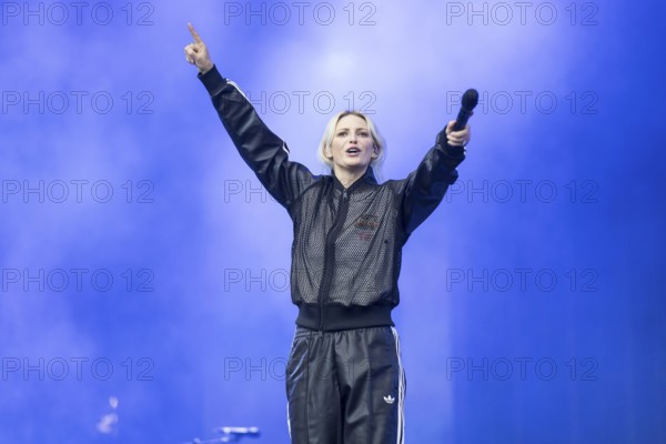 Emily Armstrong, lead singer of Linkin Park live on From Zero World Tour 2025 at the Olympiastadion