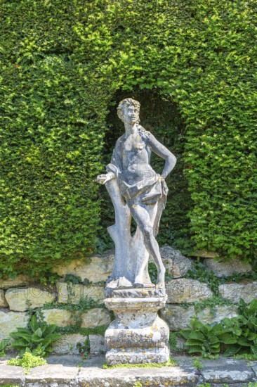Italianate gardens designed by Harold Ainsworth Peto, Iford Manor, Wiltshire, England, UK