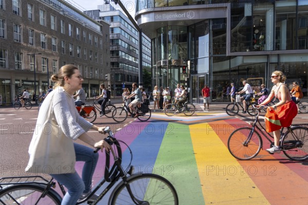 Central cycle path along the Vredenburg, in the city centre of Utrecht, lanes for pedestrians,