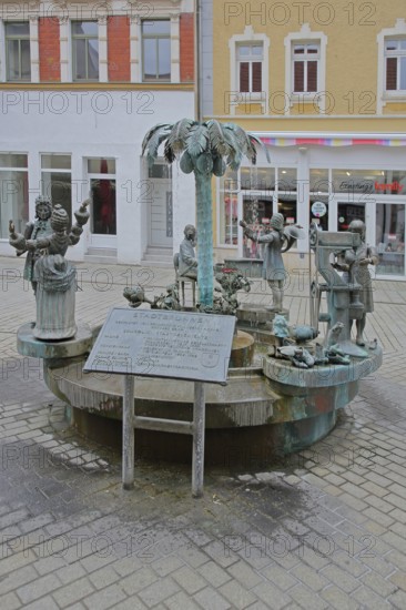 City fountain by Bonifatius Stirnberg 2000, bronze sculptures on the historical city history with