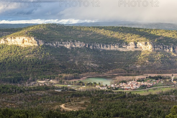 View from viewpoint mirador de Una, village Una, lake, rock formations, nature reserve, Cuenca