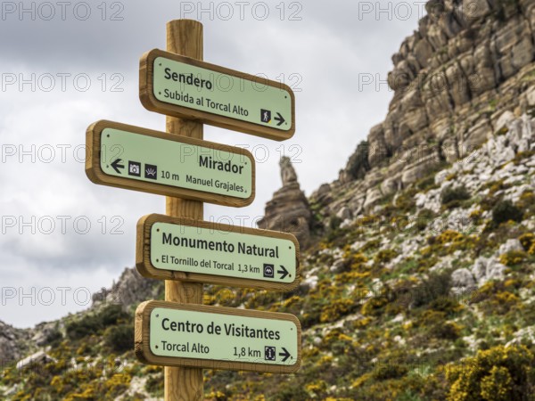 Signpost in the El Torcal de Antequera mountain range, hiking path, rock formations, Andalusia,