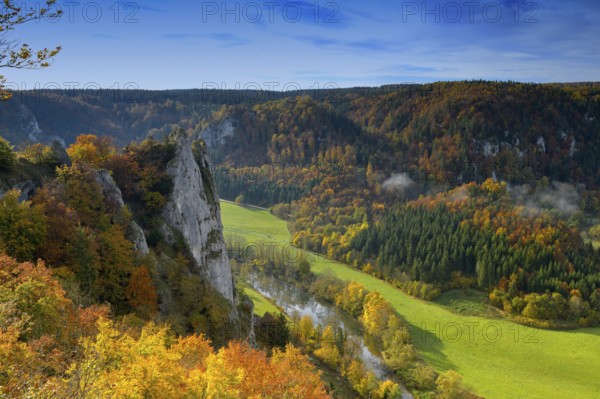 Autumn in the Stiegelesfels Nature Reserve, Naturpark Obere Donau, Schwäbische Alb,