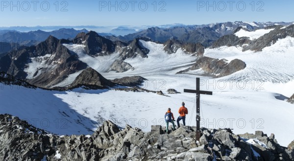 Panorama at the summit of the Wilder Freiger with summit cross and with glacier Übeltalferner and
