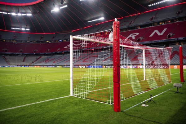 Evening match Allianz Arena, interior, illuminated, Tor tor, lettering FC Bayern Munich, blue hour,