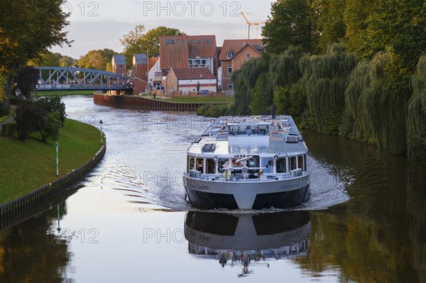 River cruise ship Johannes Brahms on the Dortmund-Ems Canal, Meppen, Emsland, Lower Saxony, Germany