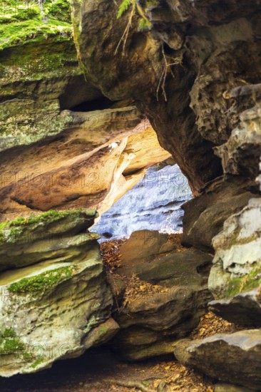 Sandstone of different colours on the Zschirnstein, Reinhardtsdorf-Schöna, Saxon Switzerland,