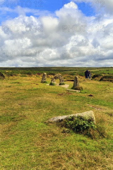 Mên-an-Tol, Men an Tol, perforated stone and menhirs in a field, Bronze Age megalith, menhirs,