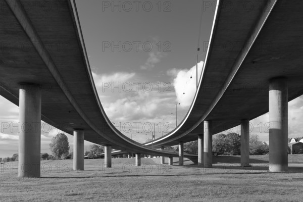Curved ramp bridges, approach to the Rheinknie Bridge, cable-stayed bridge from 1965, Düsseldorf,