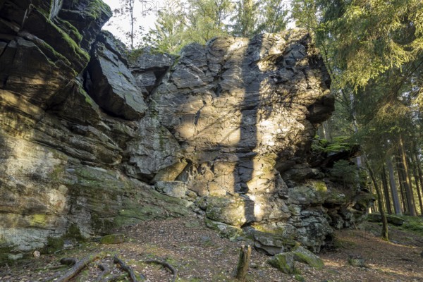 Schwarzer Stein rock formation with Versteinerter Mönch rock formation east of Grünbach in