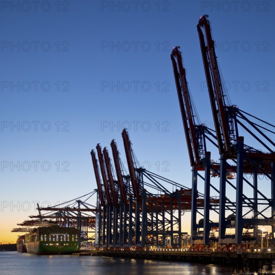 Container Terminal Burchardkai, abbreviated CTB, HHLA's largest terminal in the Port of Hamburg in