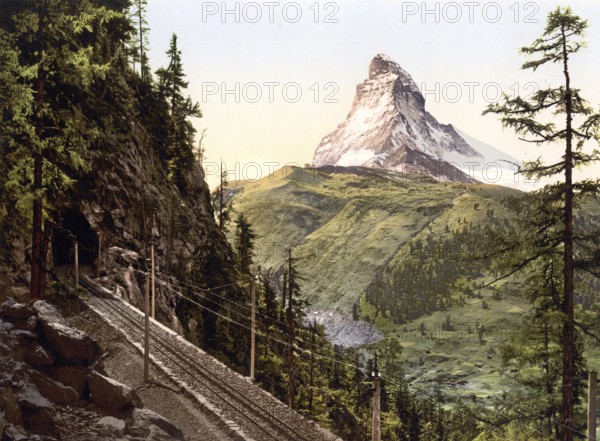 Gornergratbahn und Matterhorn, Wallis, Alpen, Schweiz / Gornergrat Railway and Matterhorn, Valais,