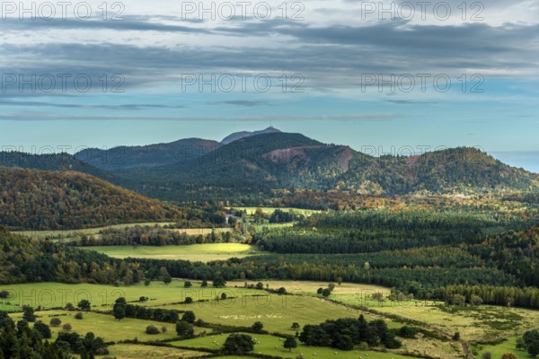 Auvergne Volcanoes Regional Natural Park. View of the Puys chain, UNESCO World Heritage Site, Puy
