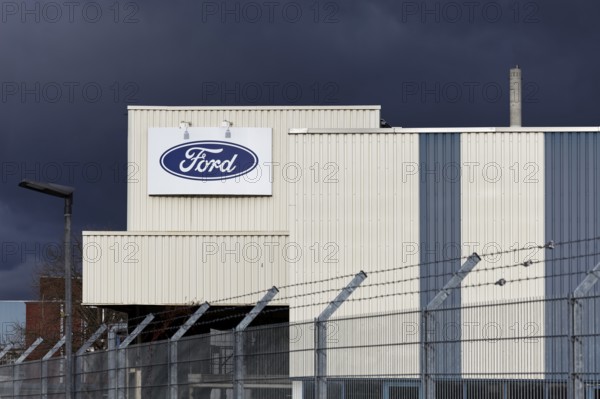 Fordwerke Süd, logo on the building, Ford Werke Gmbh, Cologne-Niehl, North Rhine-Westphalia,
