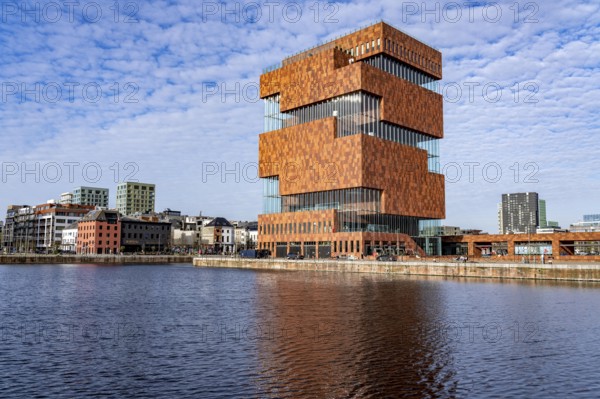 The MAS, Museum aan de Stroom, Museum am Strom, Bonapartdok, harbour basin, old harbour district,