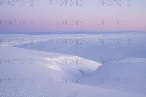 Snowy wintery mountain landscape, Batsfjord, Båtsfjord, Varanger Peninsula, Finnmark, Northern