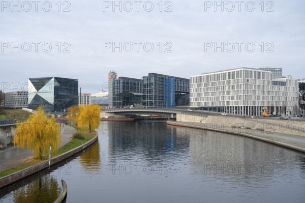 Cube office building, main railway station, PWC office building, Spree, view from the