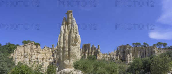 Sandstone rock Les Orgues Ille-sur-Têt, Centre Ville Nord-Ouest, Département Pyrénées-Oriental,