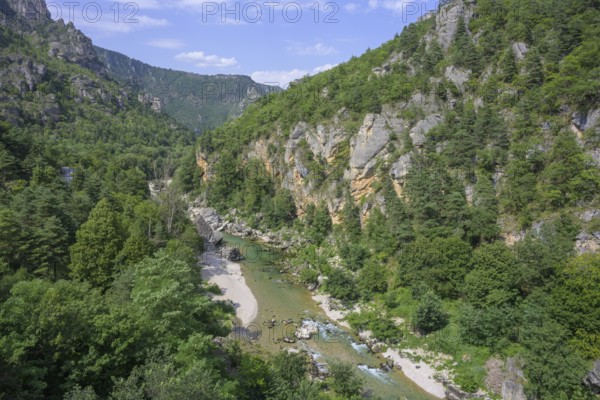 View of the Tarn River from the Pas de Soucy viewing platform, Massegros Causses Gorges,