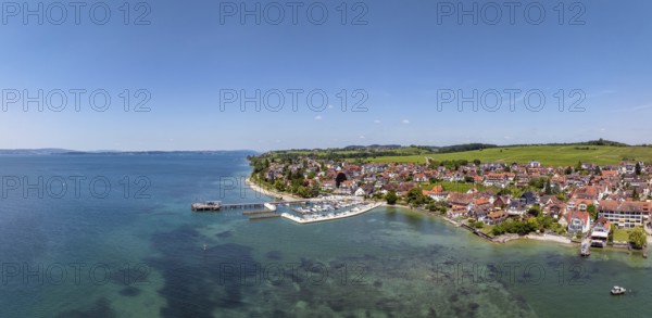 Luftbild, Panorama von der Bodenseegemeinde Hagnau, Winzerdorf und beliebter Ferienort am Bodensee,