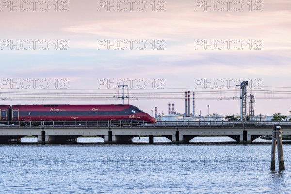 High-speed train operated by the private Italian railway company Italo. Ponte della Libertà, the