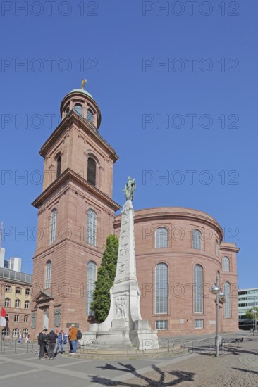 Classicist building St Paul's Church with Unity Monument, Obelisk, St Paul's Square, Old Town,