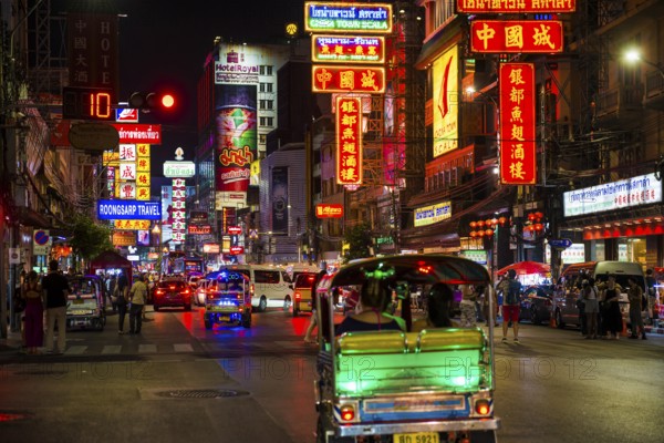 Shopping street with neon signs and street restaurants, nightlife, Yaowarat Road, Chinatown,