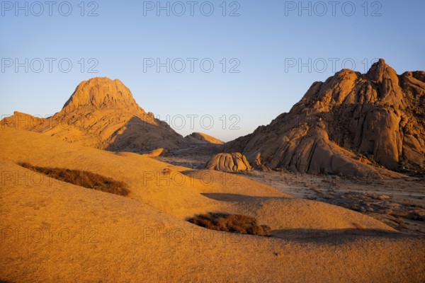 Morning, Pontok Mountains, Große Spitzkoppe, Spitzkoppe, Große Spitzkuppe Nature Reserve, Namibia