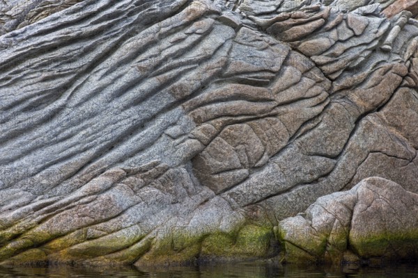 Bedrock structure on Phippsøya / Phipps Island in the Arctic Ocean in Sjuøyane, archipelago north