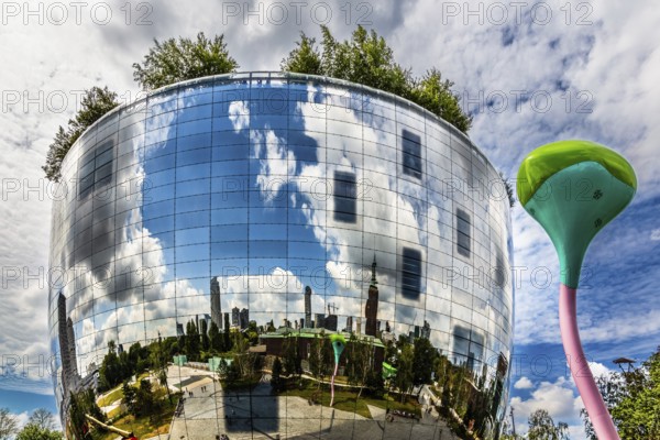 Boijmans Van Beuningen mirrored depot, The Bowl, world's first publicly accessible art depot,