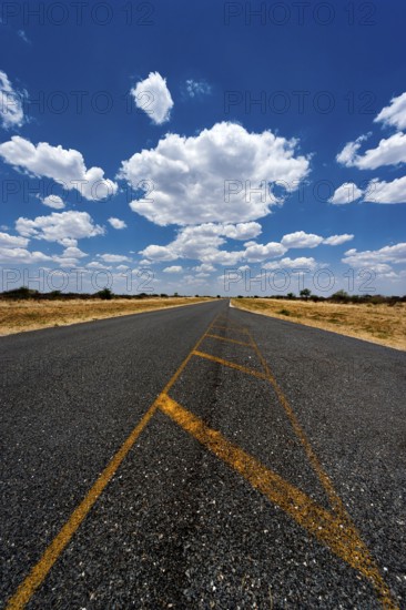 Highway, road, asphalt, road marking, marking, traffic, traffic rules, empty, nobody, mobile,