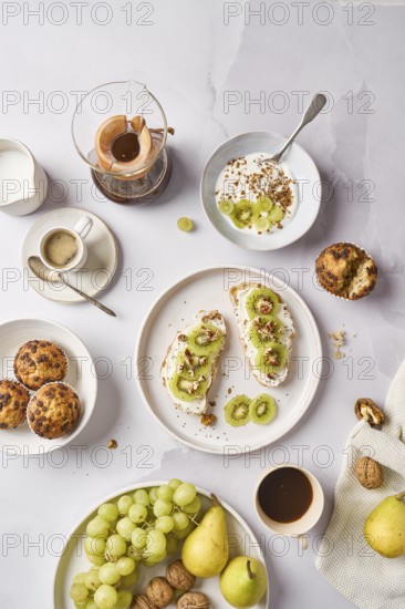 Delicious kiwi toast topped with creamy cheese, crunchy walnuts, and nutritious chia seeds. A