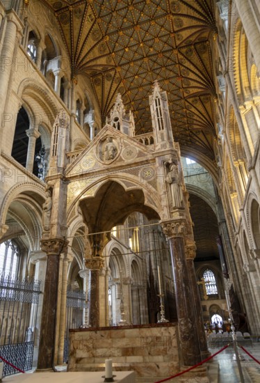 Altar inside cathedral church, Peterborough, Cambridgeshire, England, UK