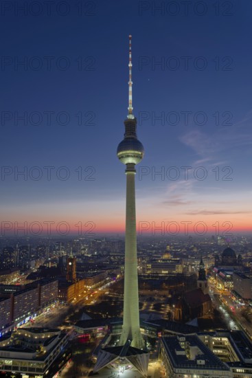 Berlin TV Tower, Park am Fernsehturm, Berlin, Germany < english> Berlin TV Tower, Park am
