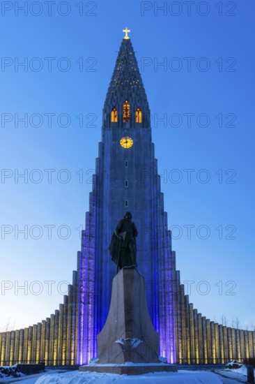 Hallgrímskirkja, Evangelical Lutheran Parish Church of the Icelandic State Church, Blue Hour,