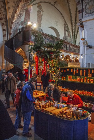 Crafts in the Heiligen Geist Hospital at the Christmas market in Lübeck, Schleswig-Holstein,