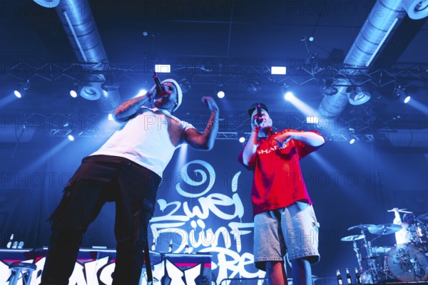 Rapper Daniel Schneezin Schneider and Michael Mike Rohleder from 257ers live in Berlin's Huxleys