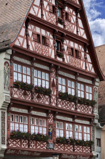 German House, current façade late Renaissance built in 1593/94, originally built in 1440 as