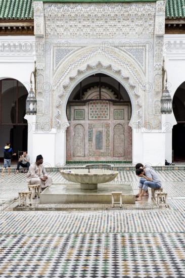 Courtyard of the Medersa Attarine Koran School, Fez El Bali, Medina, UNESCO World Heritage Site,