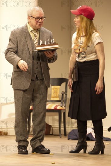 Joachim Krol (Wolfgang), Christin Nichols (Helena), Sophia oder das Emde der Humanisten, German