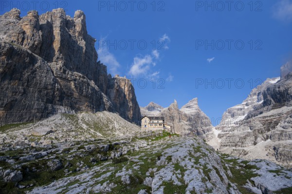 Alpine Club Hut, Refugio Francis Fox Tuckett, mountain peaks of the Brenta Mountains,