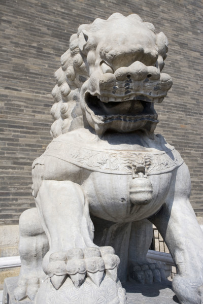 vehicleved Lion,