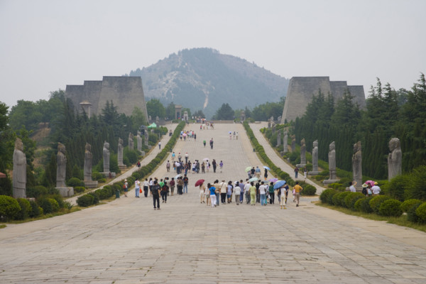 The Qian Tomb,Xi'an