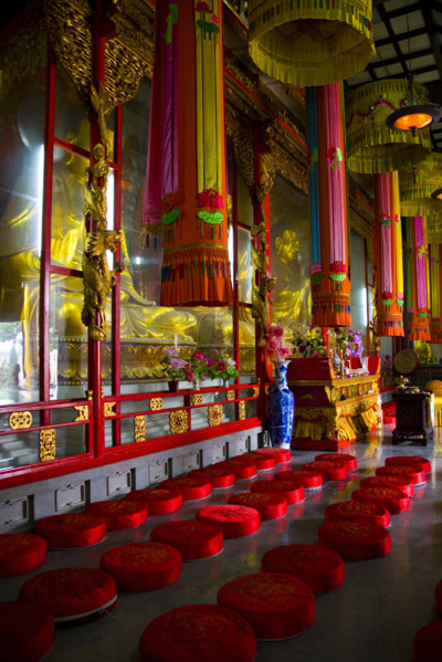 Bronze and Iron Buddhist Sculptures in the Famen Temple,Xi'an