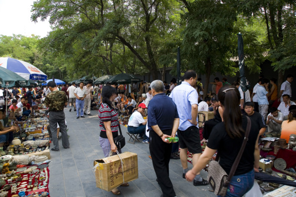 Panjiayuan Flea Market of Antiques,Beijing