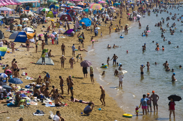 The Scene of the Beach in Dalian