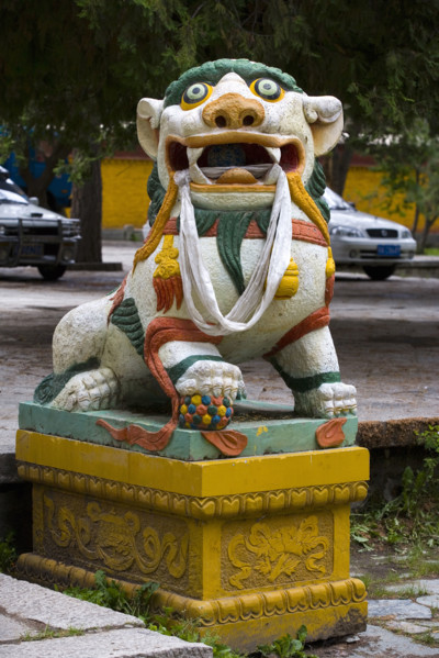 Tiger Statue