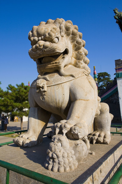 Architectures in the Temple of the Potaraka Doctrine,Chengde